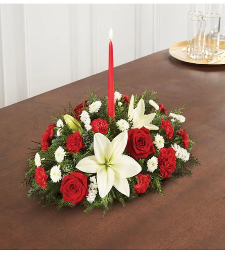 Traditional Christmas Centerpiece