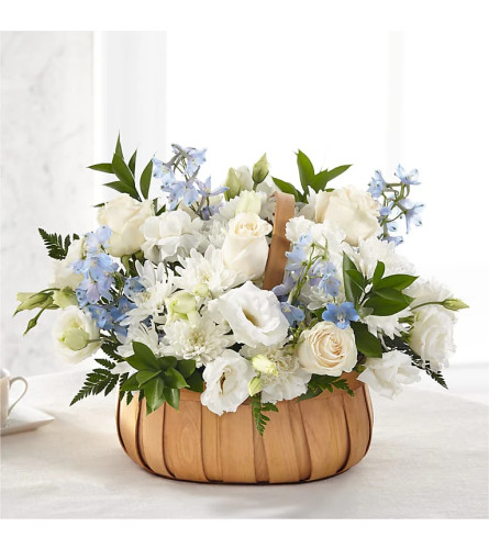 The Sincerely Heartfelt Basket - Deluxe. An arrangement by Honie Rose Design.