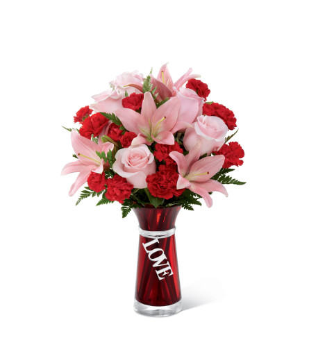 The FTD® Hold My Heart™ Bouquet 2015