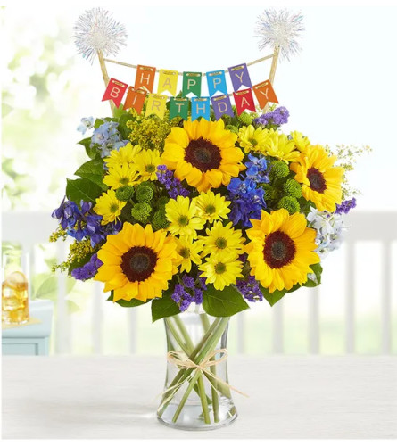 Fields of Europe® Summer and a Happy Birthday Banner (XL)