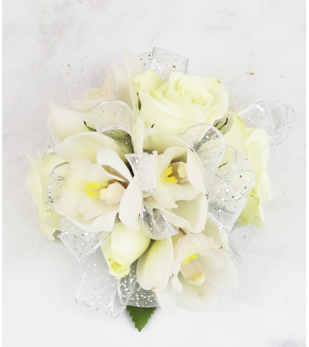 White Spray Rose Wristlet