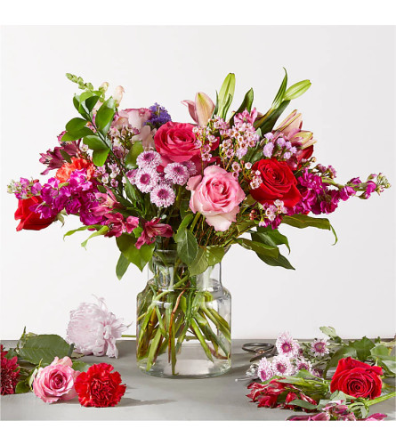 The Regal Jewel – A Florist Original XL. An arrangement by Honie Rose Design.