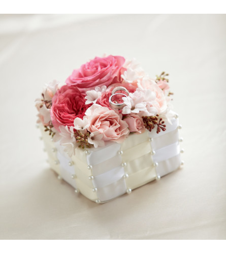 The FTD® Flower Jeweled™ Ring Box