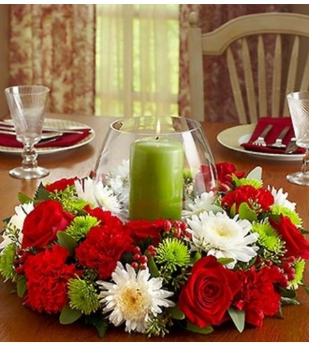 Holiday Centerpiece with Hurricane & Pillar C