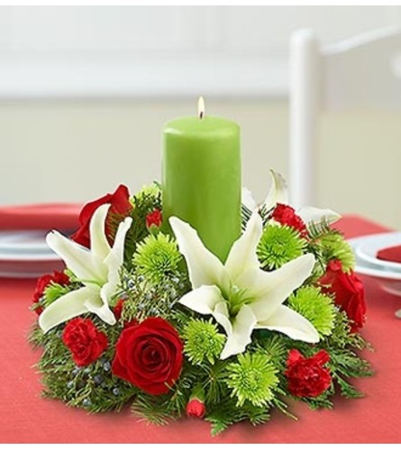 Classic Christmas Centerpiece - Pillar