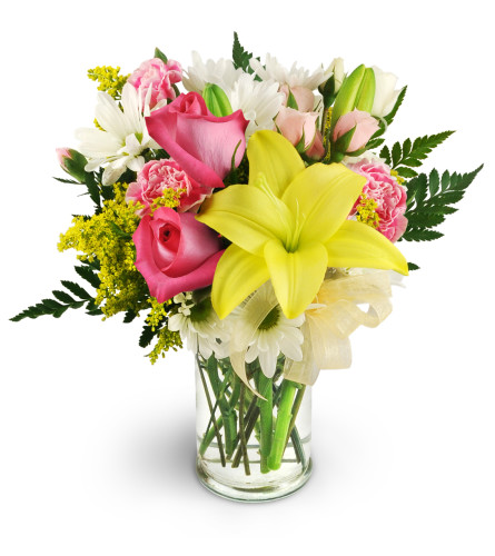 The Prettiest Picture - Send Flowers to North Liberty, IA