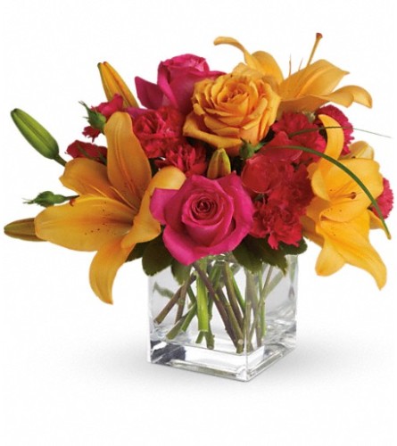 Teleflora's Uniquely Chic