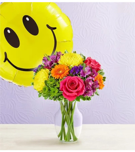 Fields of Europe® Celebration with Jumbo Smiley Balloon