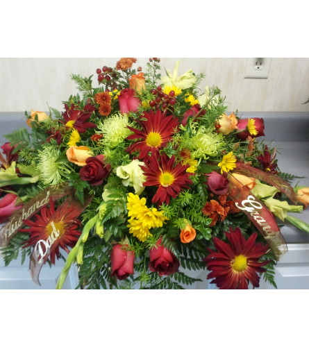 Fall Tribute. An arrangement by Zaisers Florist and Greenhouse.