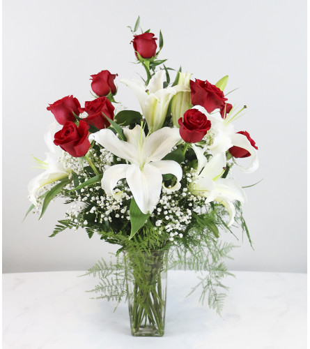 Classic Rose with Lily Arrangement