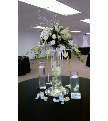 Table scape n white