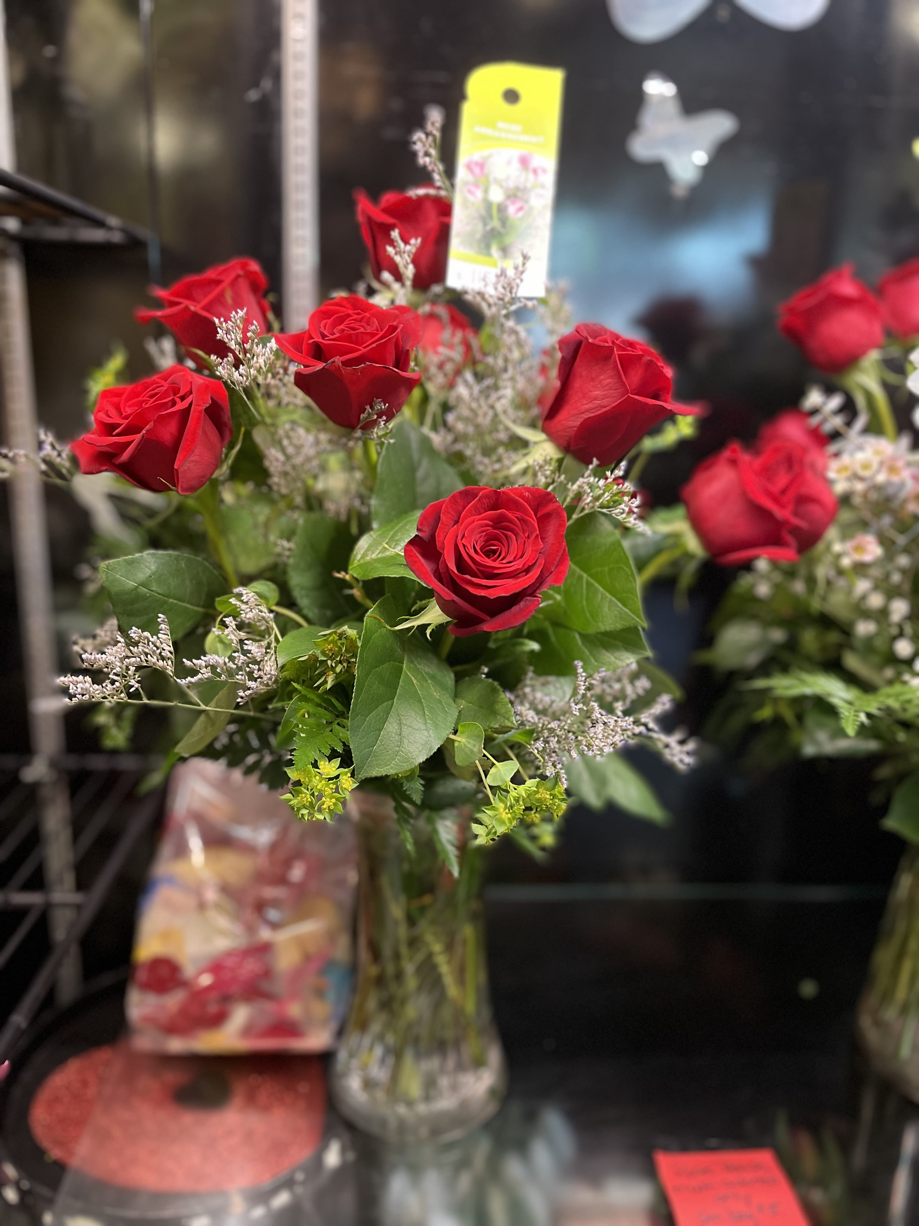 Dozen Roses vased mixed colors Dozen Roses vased mixed colors