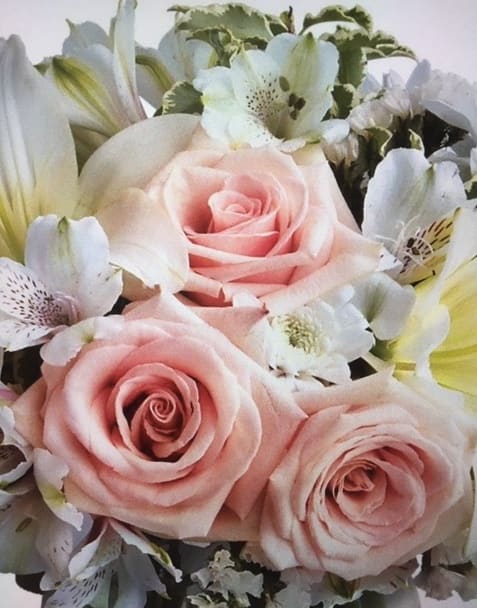 Pastel Handtied Bouquet - NO VASE Pastel Handtied Bouquet - NO VASE