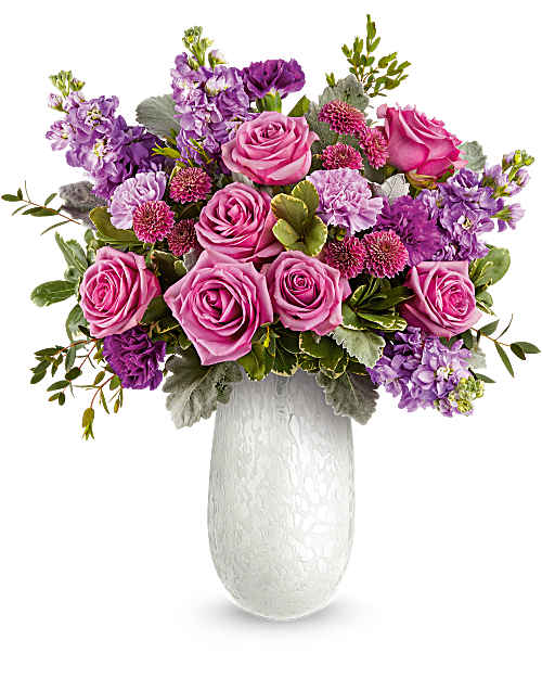 Amelia Bouquet. An arrangement by Serrano Flowers.