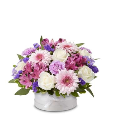 Holliston Florist - Flower Delivery by Debra's Flowers