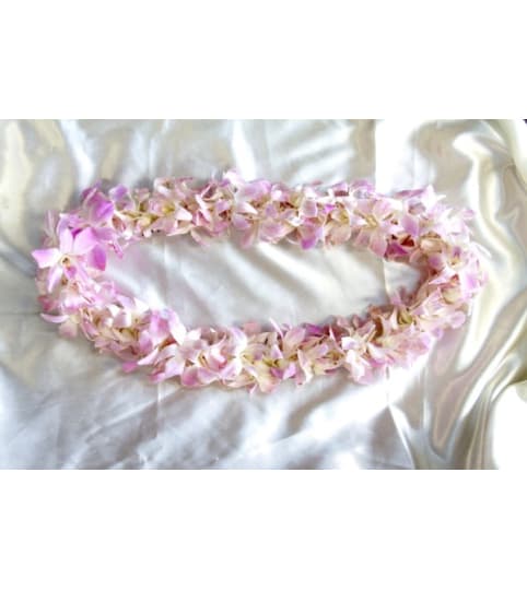 LAVENDER LEI