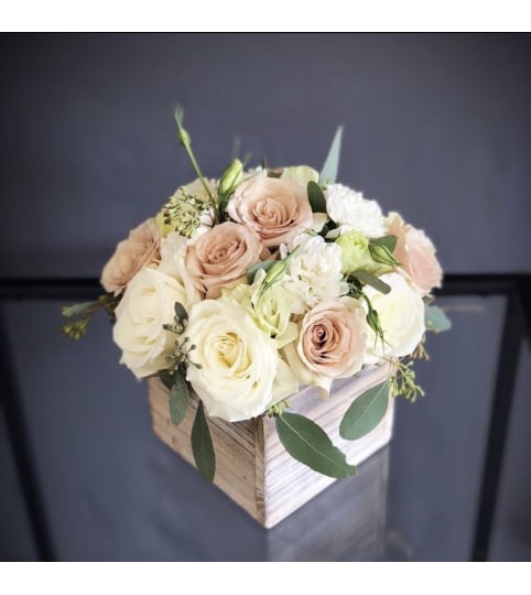 Shy Love. An arrangement by Amazing Flowers.