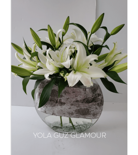 White Lilies Glamour