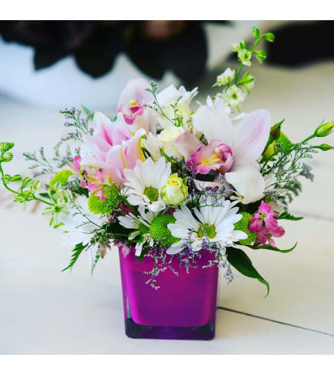 Delightfully Delicate. An arrangement by Loyalist Flowers.