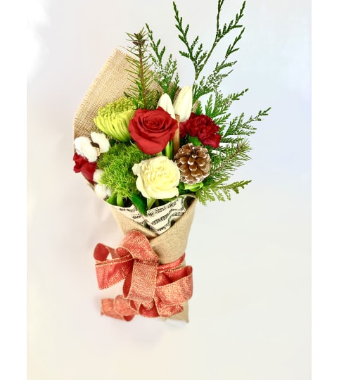 AF45 Holiday Bouquet. An arrangement by Amazing Flowers.