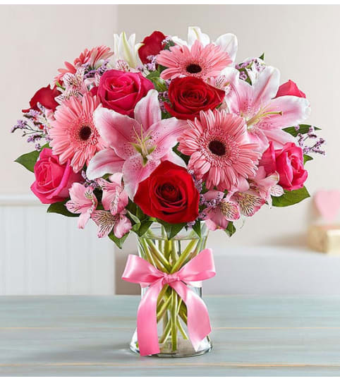 Fields of Europe Romance 2021. An arrangement by Royal Louis Florist.
