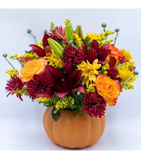 Give Thanks by Conny's Flower Shop. An arrangement by Conny's Flower Shop.