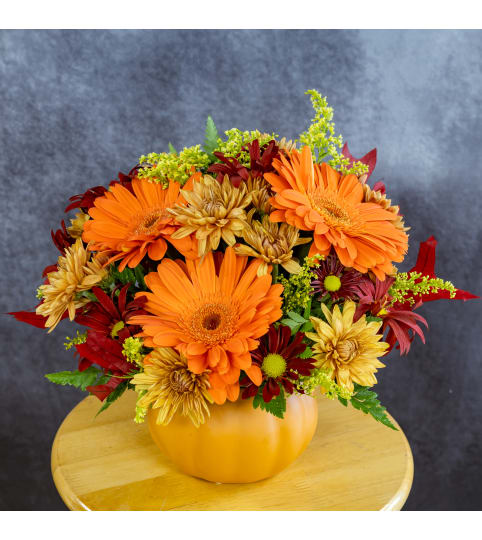 Pumpkin Spice by Conny's Flower Shop. An arrangement by Conny's Flower Shop.