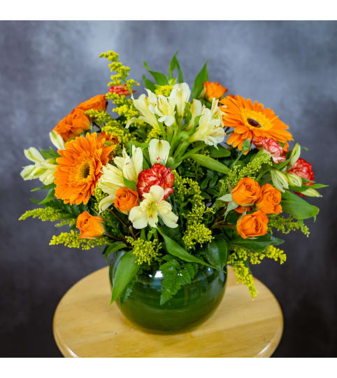 A New Day by Conny's Flower Shop. An arrangement by Conny's Flower Shop.