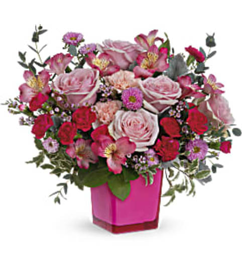 Rosy Moment Bouquet TEV66-7. An arrangement by Jennifer's Flowers and Gifts.