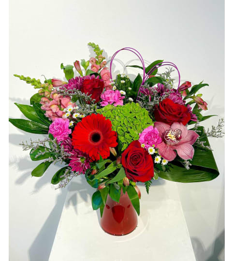 True Love Story. An arrangement by Loyalist Flowers.