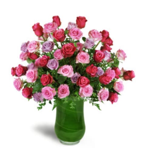 Mamaroneck Infinite Love Roses. An arrangement by Mamaroneck Flowers.