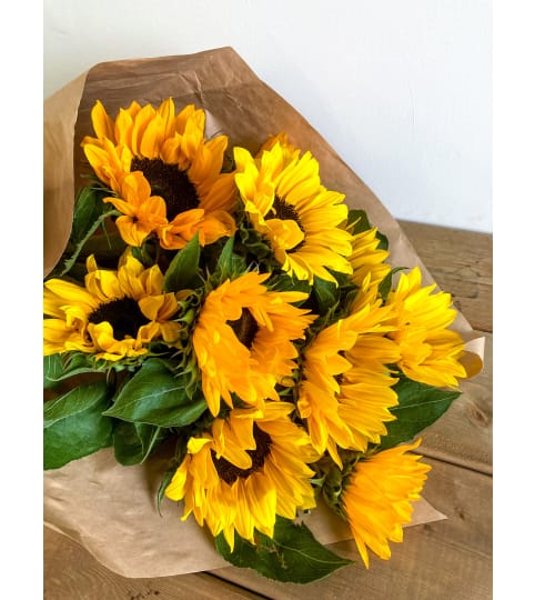 Sunny Surprise. An arrangement by Mayfield Flowers.