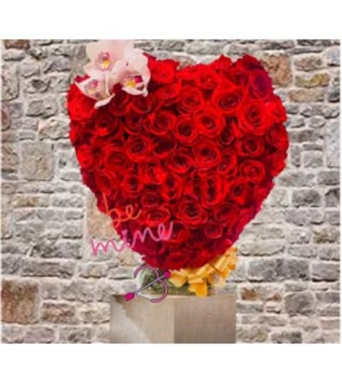3D Heart. An arrangement by Geni's Florist and Gifts.