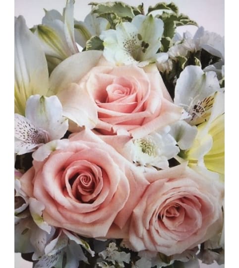 Pastel Handtied Bouquet - NO VASE