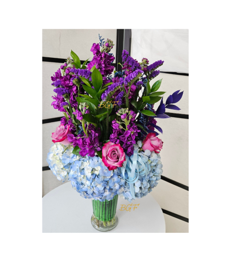 Nights of Versailles. An arrangement by Aventura Blooming Petals.