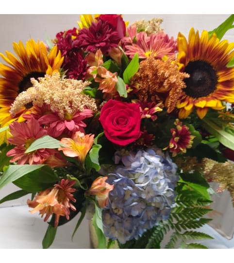 Fall Colors. An arrangement by Pandora's Posies.