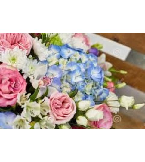 Seasonal Flower Cut Flower Bouquet Floral Arrangement