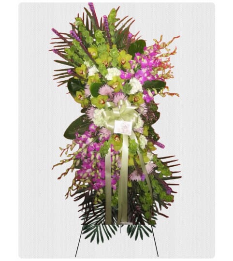 FBP-S21. An arrangement by Flowers by Peter.