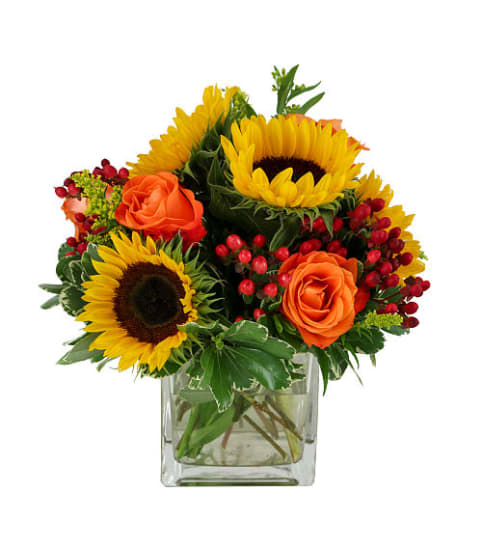 Fall Cube 2025. An arrangement by Northwest Florist.