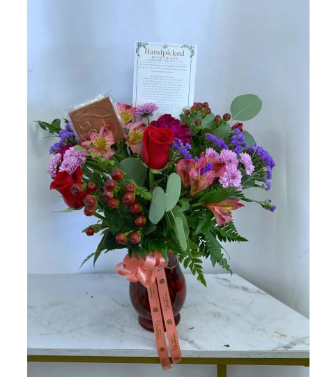Beloved – Curated Story Card Collection. An arrangement by Anderson Flowers.