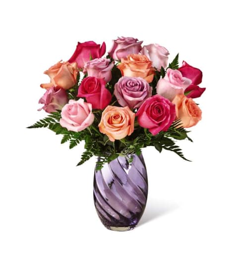 The FTD® Make Today Shine™ Rose Bouquet 2017. An arrangement by Country Cousins Flower Shop.