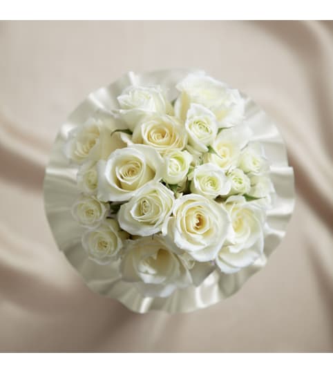 The FTD® Sweet Roses™ Bouquet