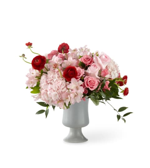 The FTD® Swooning™ Bouquet. An arrangement by Country Cousins Flower Shop.