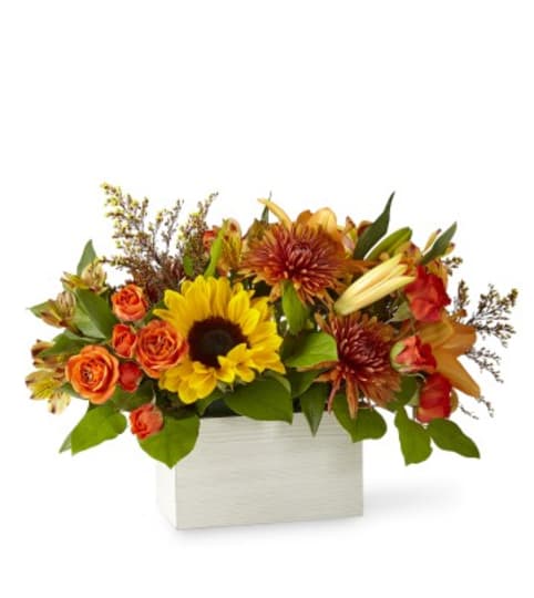Golden Hour Bouquet 2021. An arrangement by Country Cousins Flower Shop.