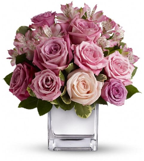 Teleflora's Rose Rendezvous Bouquet. An arrangement by Jo-Dee's Blooms and Things.