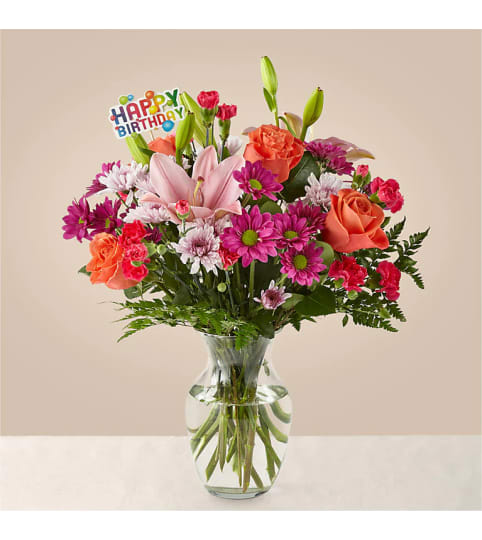 Light of My Life Bouquet and Happy Birthday Topper™ by FTD®. An arrangement by Country Cousins Flower Shop.