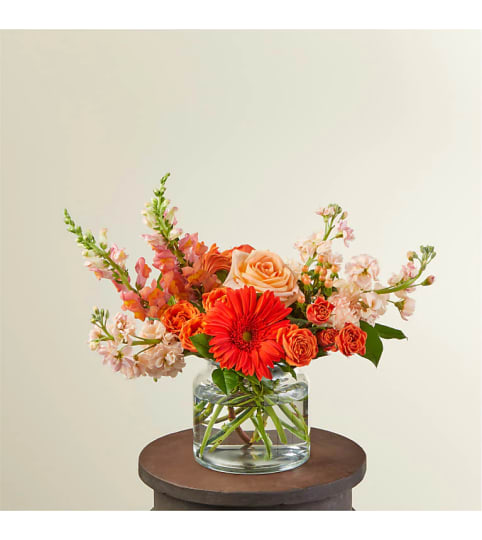 Summer Spritz Bouquet. An arrangement by Country Cousins Flower Shop.