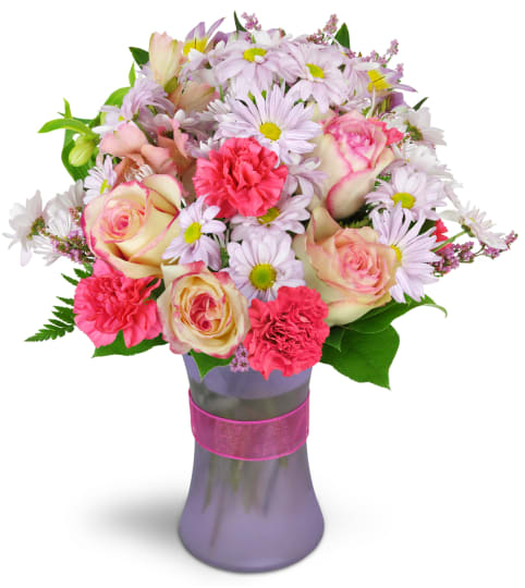 Daydream Breeze. An arrangement by Pearl River Florist.