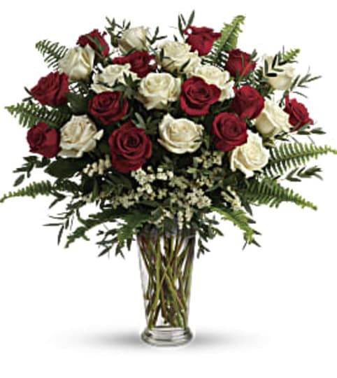 Yours Truly Bouquet. An arrangement by Flowers and Pine World.