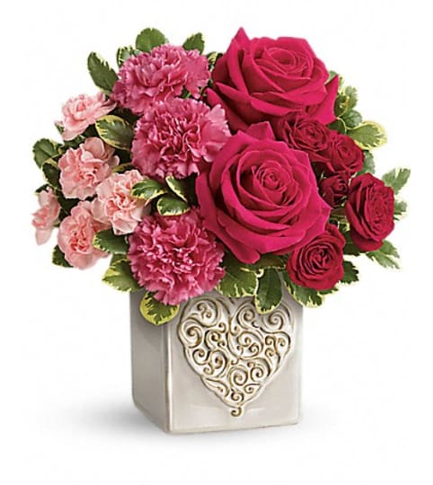 Teleflora's Swirling Heart Bouquet